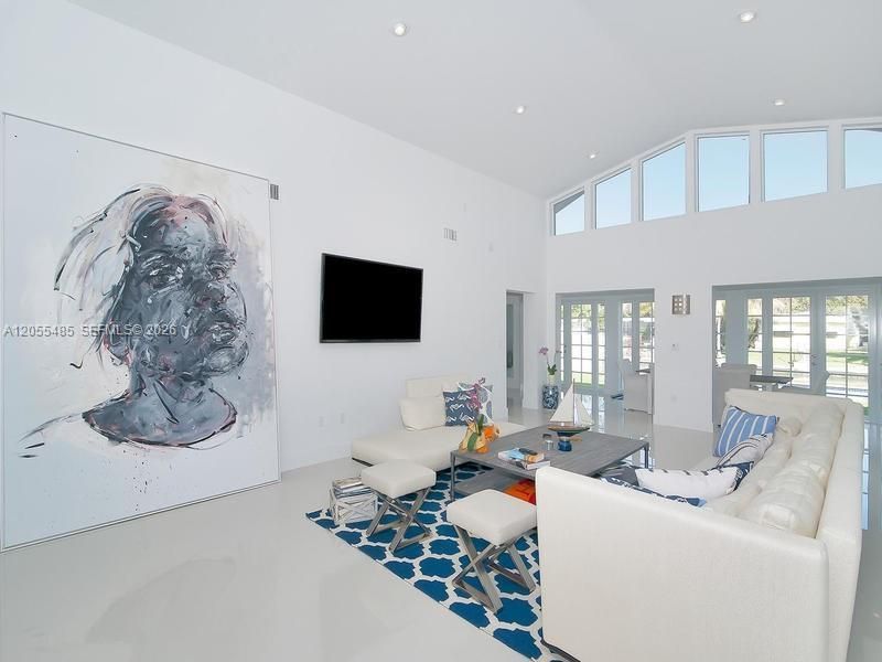 1365 Daytonia Rd, Miami Beach, FL 33141 Photo