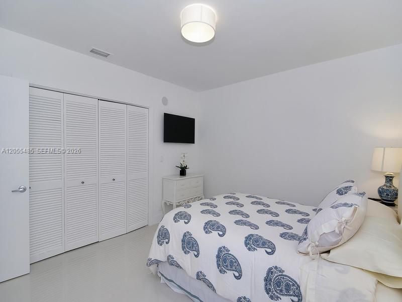 1365 Daytonia Rd, Miami Beach, FL 33141 Photo
