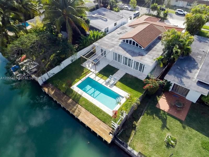 1365 Daytonia Rd, Miami Beach, FL 33141 Photo