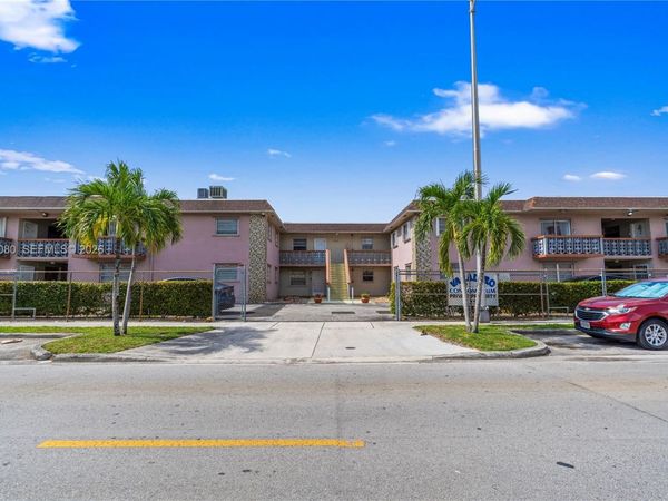 1250 W 26th Pl , Unit 108, Hialeah, FL 33010