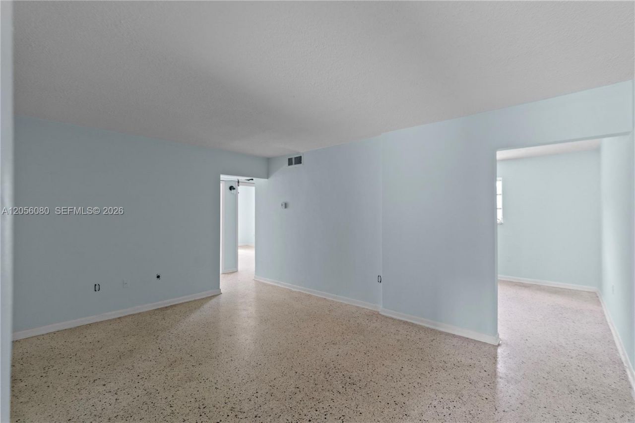 1250 W 26th Pl , Unit 108, Hialeah, FL 33010 Photo
