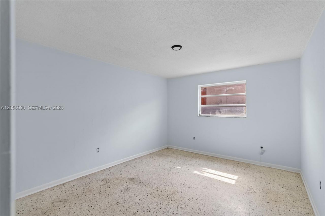 1250 W 26th Pl , Unit 108, Hialeah, FL 33010 Photo