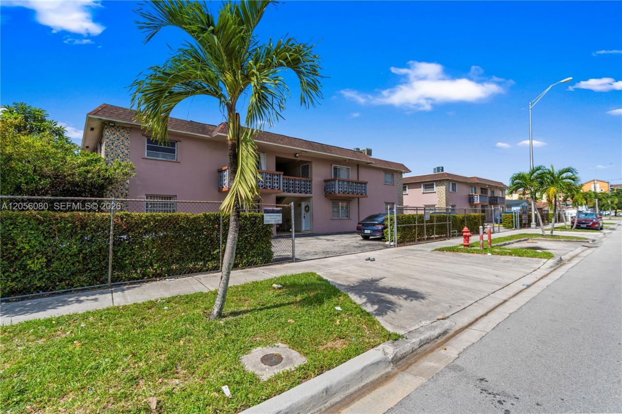 1250 W 26th Pl , Unit 108, Hialeah, FL 33010 Photo