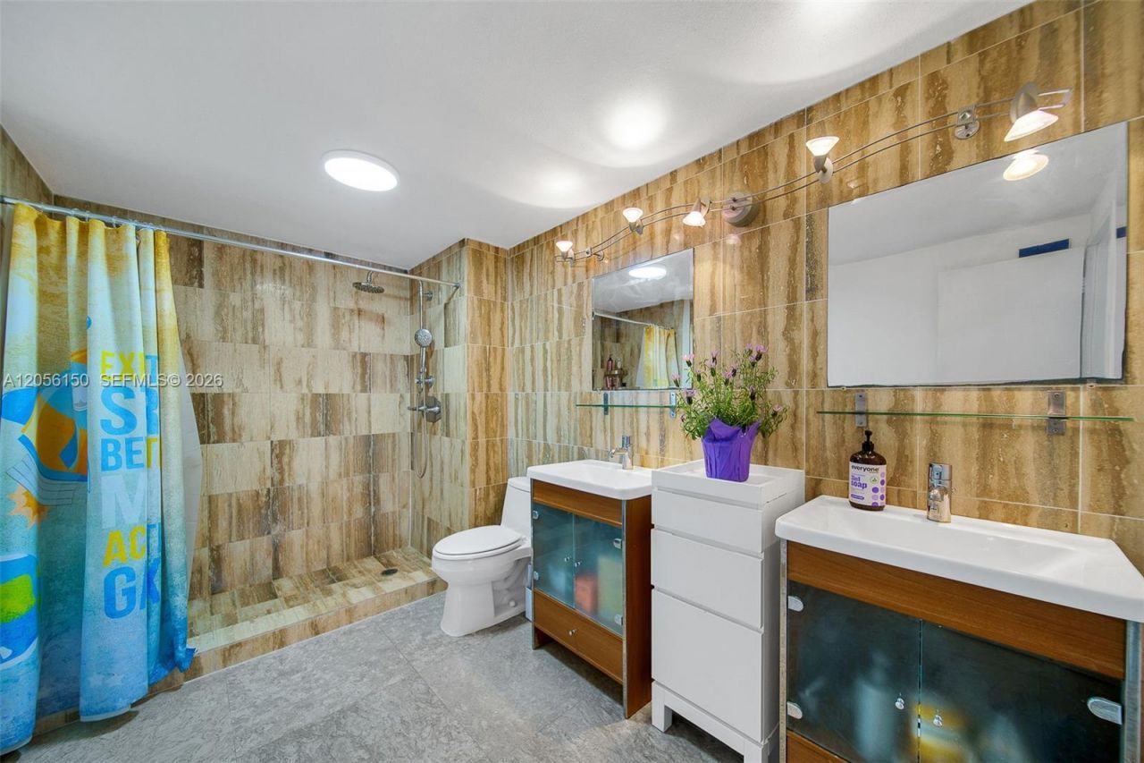 Please Call For Address, Unit 10G, Miami Beach, FL 33140 Photo