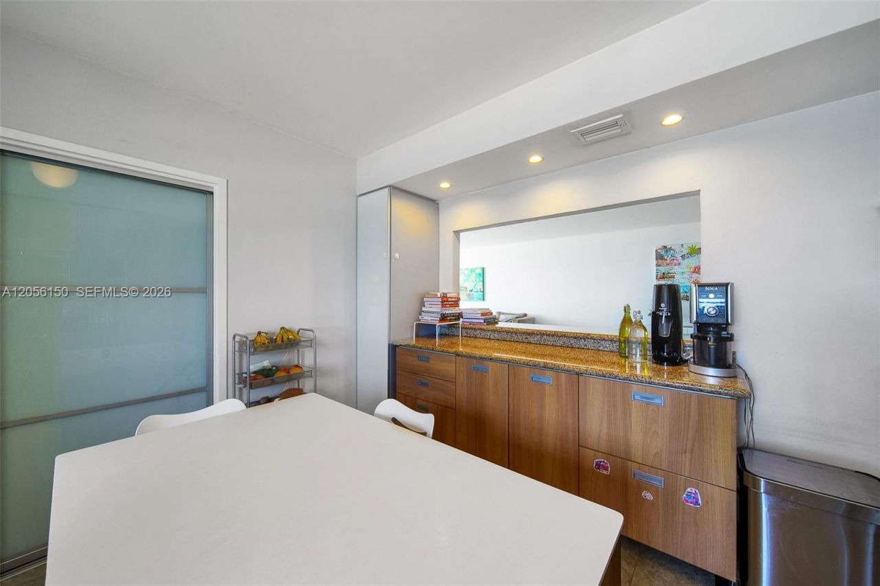 Please Call For Address, Unit 10G, Miami Beach, FL 33140 Photo