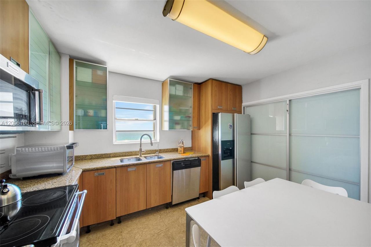 Please Call For Address, Unit 10G, Miami Beach, FL 33140 Photo