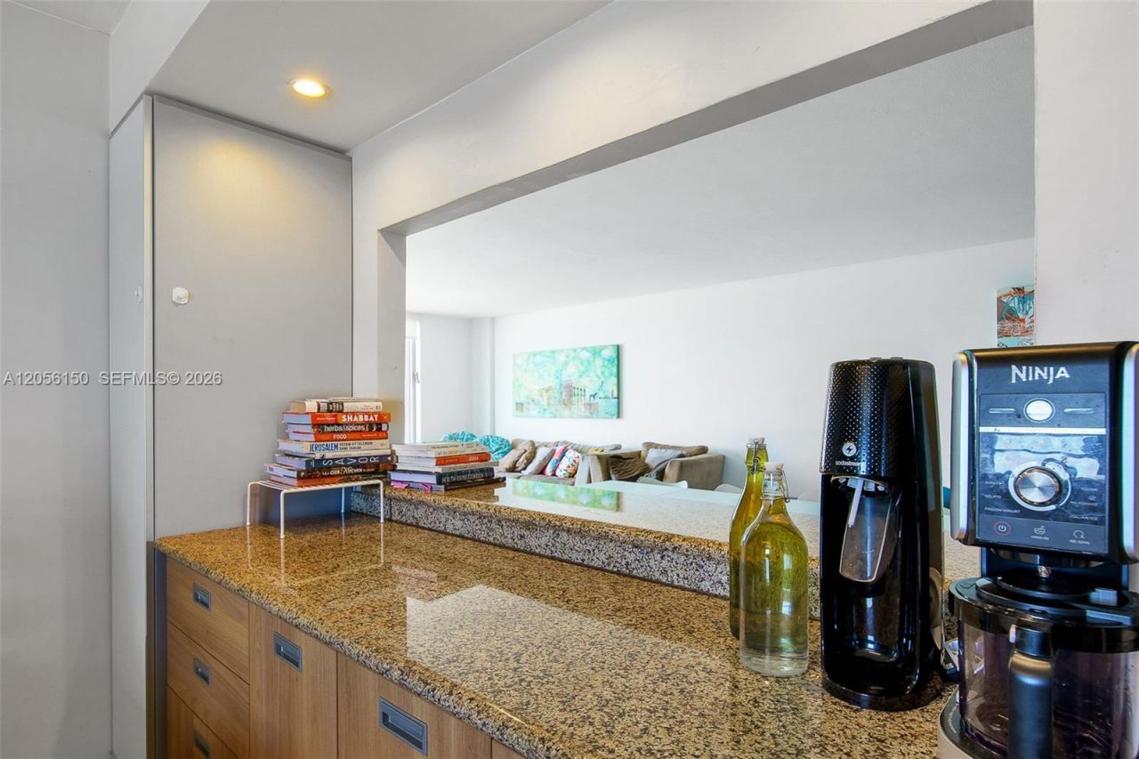 Please Call For Address, Unit 10G, Miami Beach, FL 33140 Photo