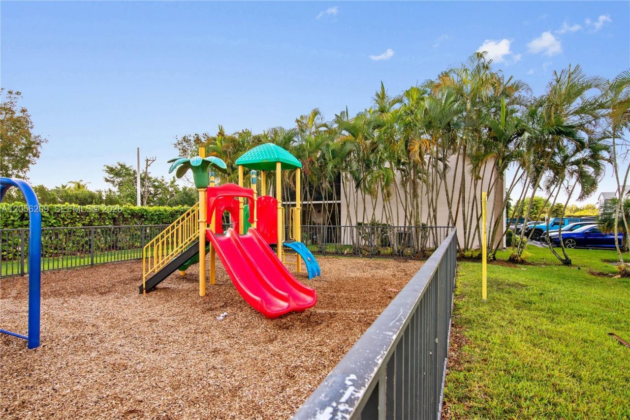 1197 Washington Cir, Unit 1197A, Homestead, FL 33034 Photo