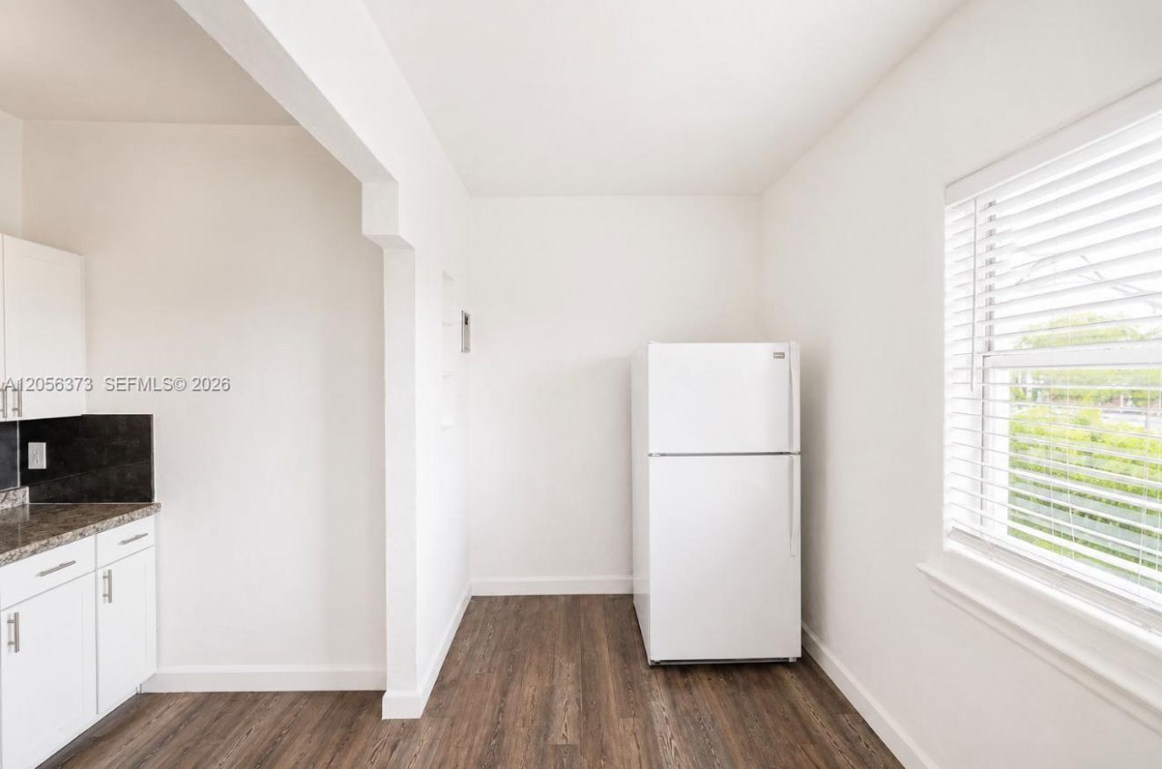 2300 W Flagler St , Unit 18, Miami, FL 33135 Photo