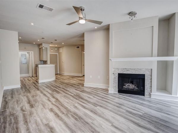 3320 Camp Bowie Boulevard, Unit 1103, Fort Worth, TX 76107
