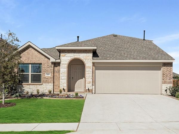 1009 Raptor Road, Alvarado, TX 76009