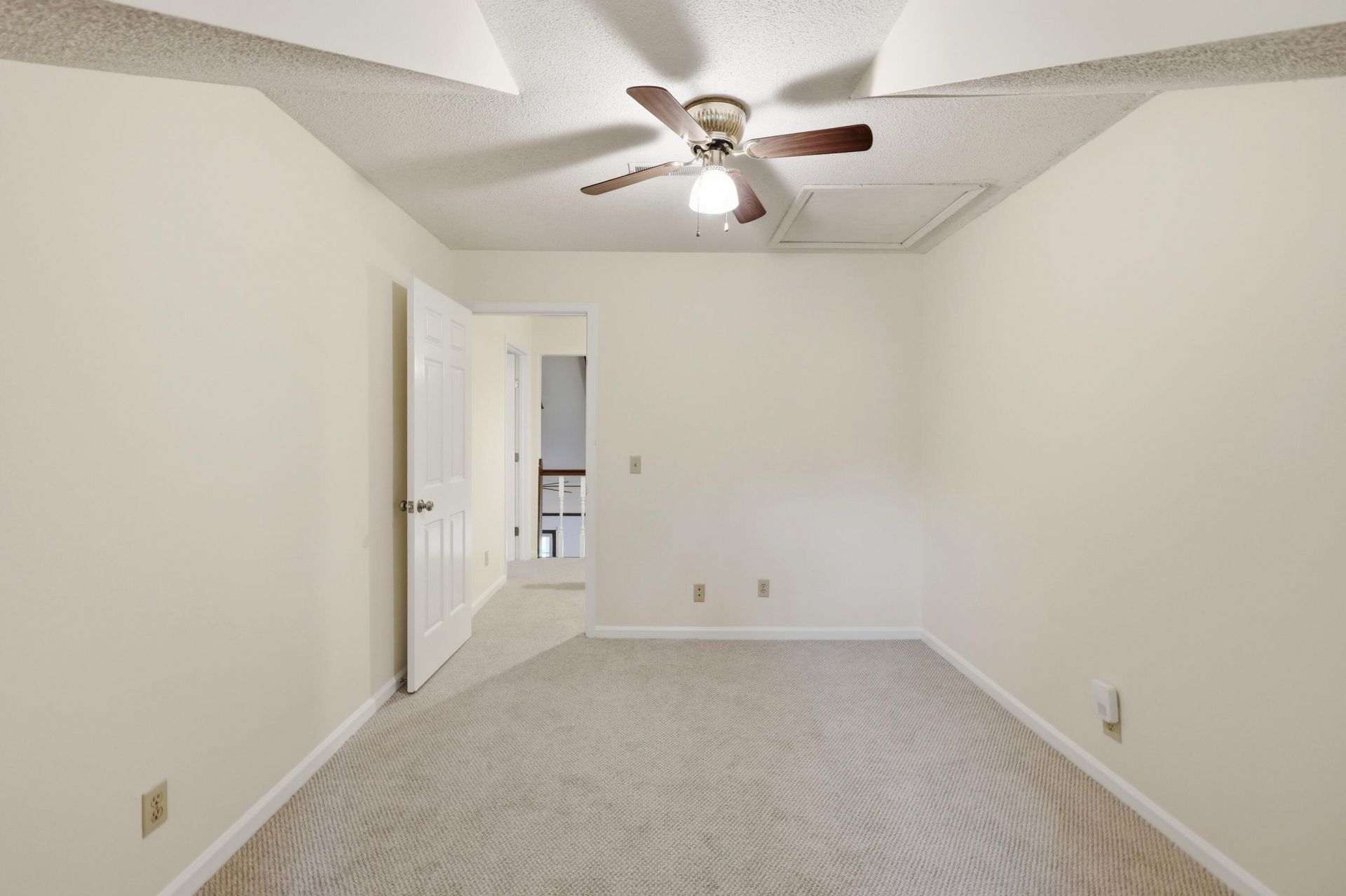 108 Bindon Circle Photo 18
