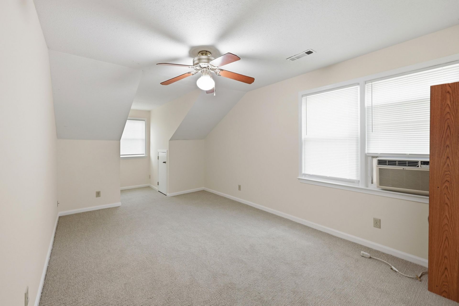 108 Bindon Circle Photo 19