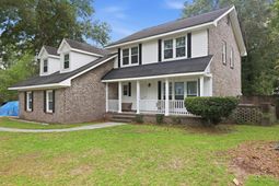 108 Bindon Circle photo 4