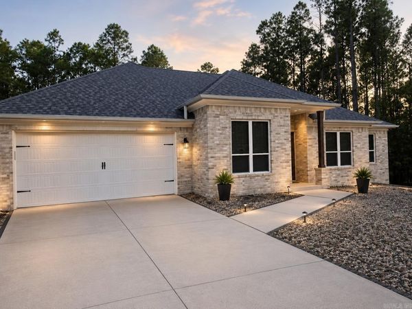 17 Vigoroso Lane, Hot Springs Village, AR 71909