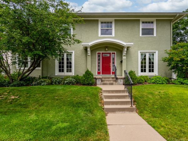 308 Forest Road, Davenport, IA 52803
