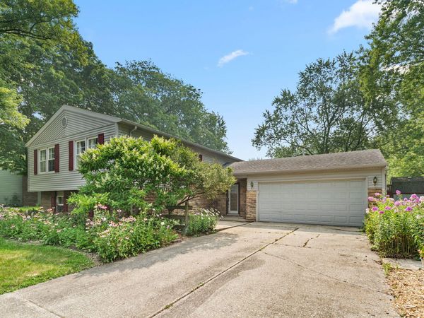 110 Fordwick Lane , Valparaiso, IN 46383