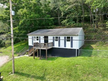 815 Laurel Drive, Mannington, WV 26582