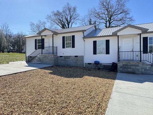 207 Sisk St , Decherd, TN 37324