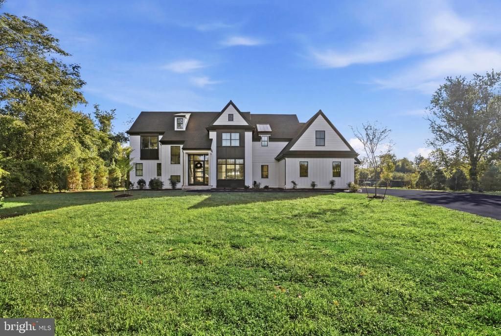 1337 VALLEY ROAD , GLEN MILLS, PA 19342