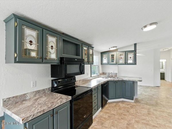2189 W Yorkshire AVE , Coeur d'Alene, ID 83815