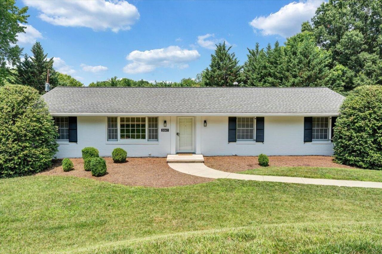 3047 Tamarack Trl , Roanoke, VA 24018 Main Photo
