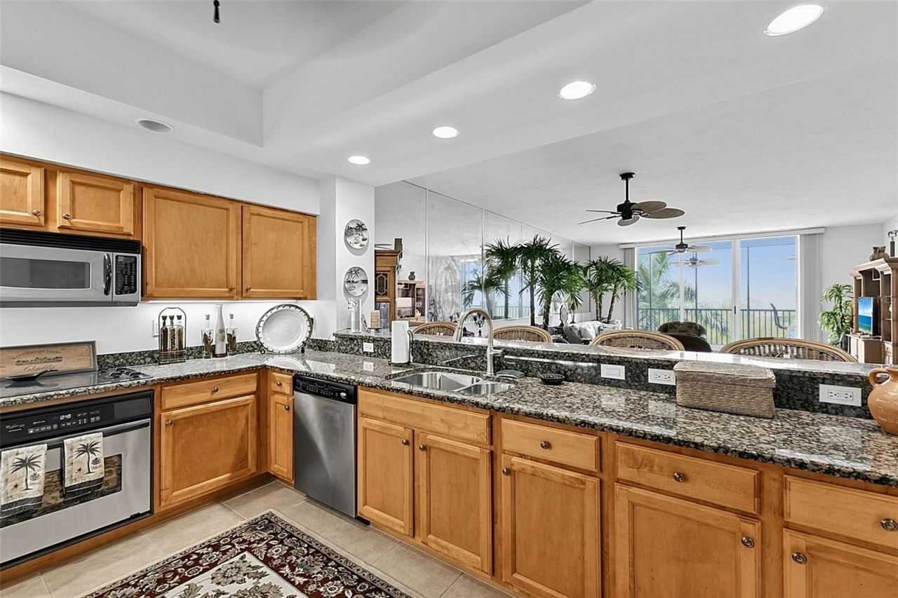 3329 Sunset Key Circle, Unit 204, Punta Gorda, FL 33955 Photo