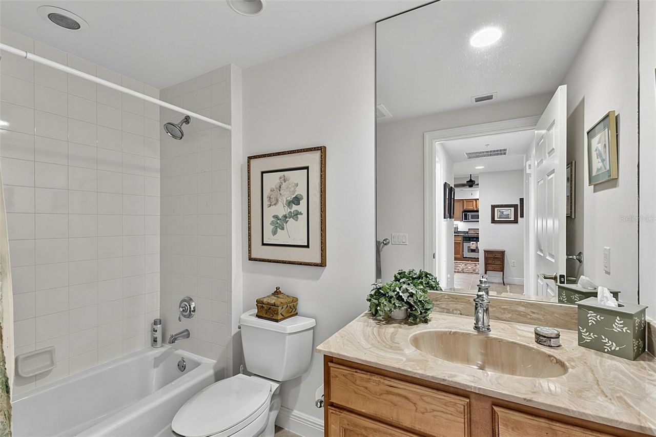 3329 Sunset Key Circle, Unit 204, Punta Gorda, FL 33955 Photo