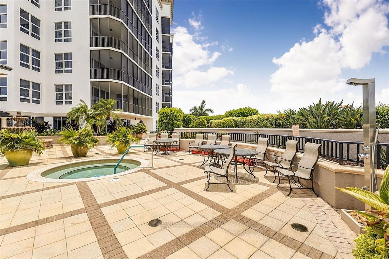 3329 Sunset Key Circle, Unit 204, Punta Gorda, FL 33955 Photo
