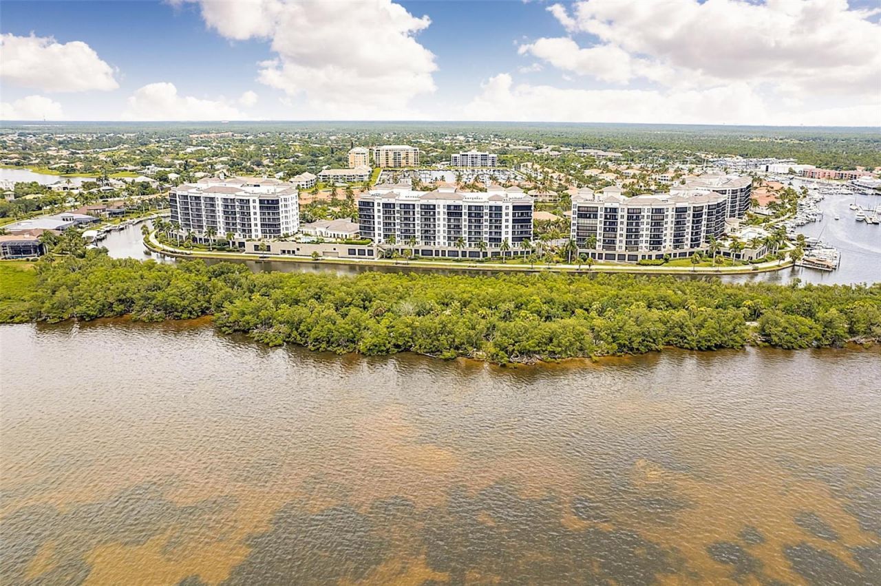 3329 Sunset Key Circle, Unit 204, Punta Gorda, FL 33955 Photo