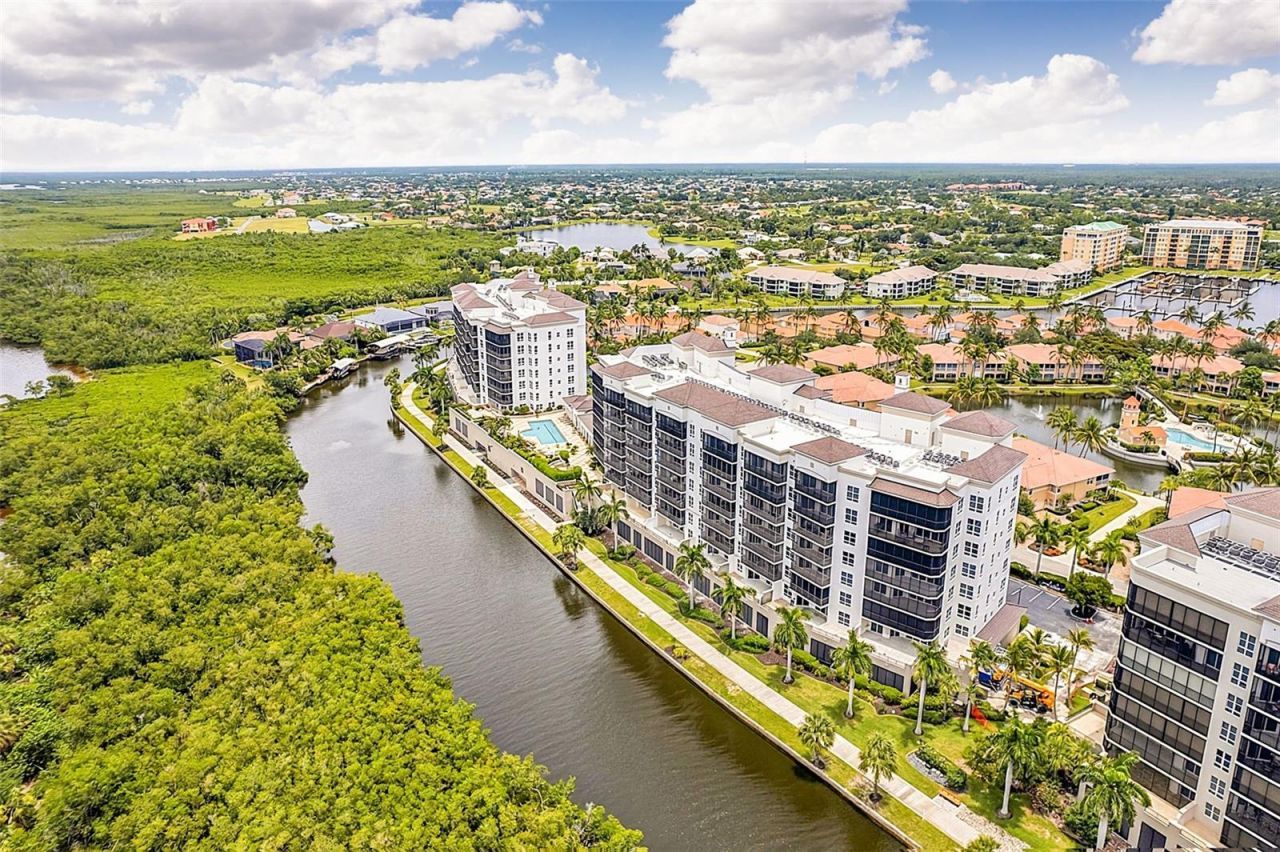 3329 Sunset Key Circle, Unit 204, Punta Gorda, FL 33955 Photo