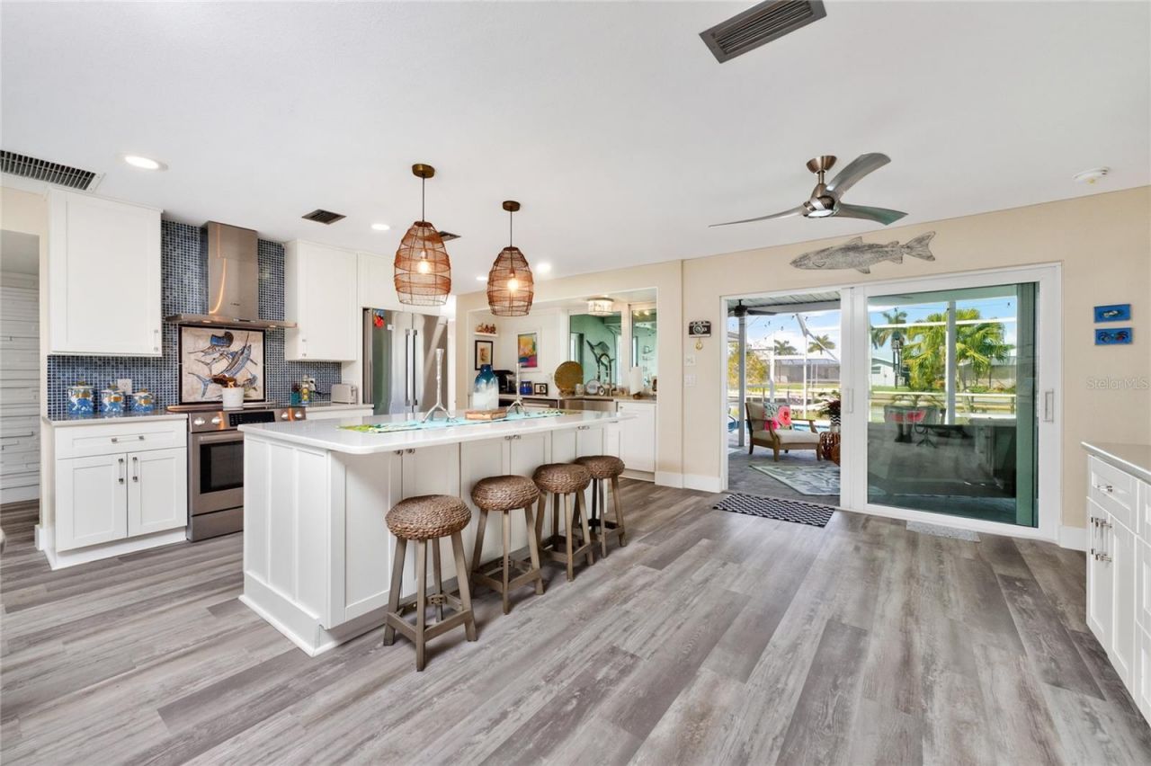 321 Capri Isles Ct, Punta Gorda, FL 33950 Photo