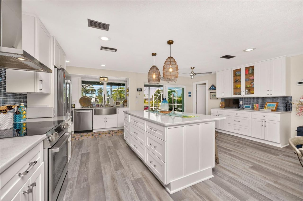 321 Capri Isles Ct, Punta Gorda, FL 33950 Photo