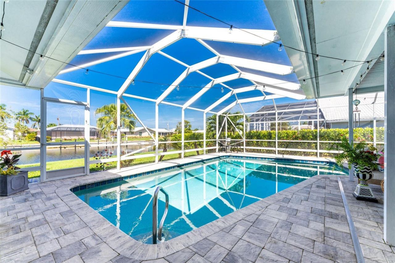 321 Capri Isles Ct, Punta Gorda, FL 33950 Photo