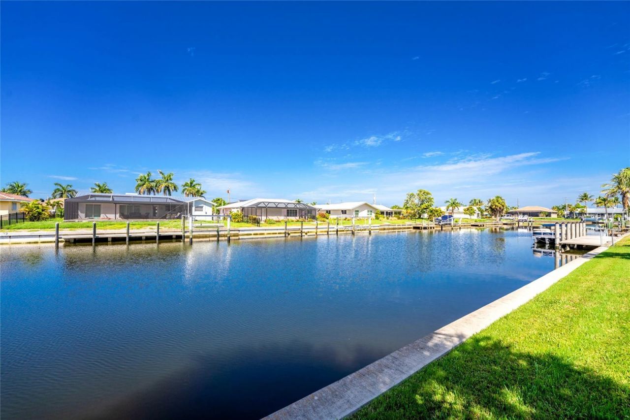 321 Capri Isles Ct, Punta Gorda, FL 33950 Photo