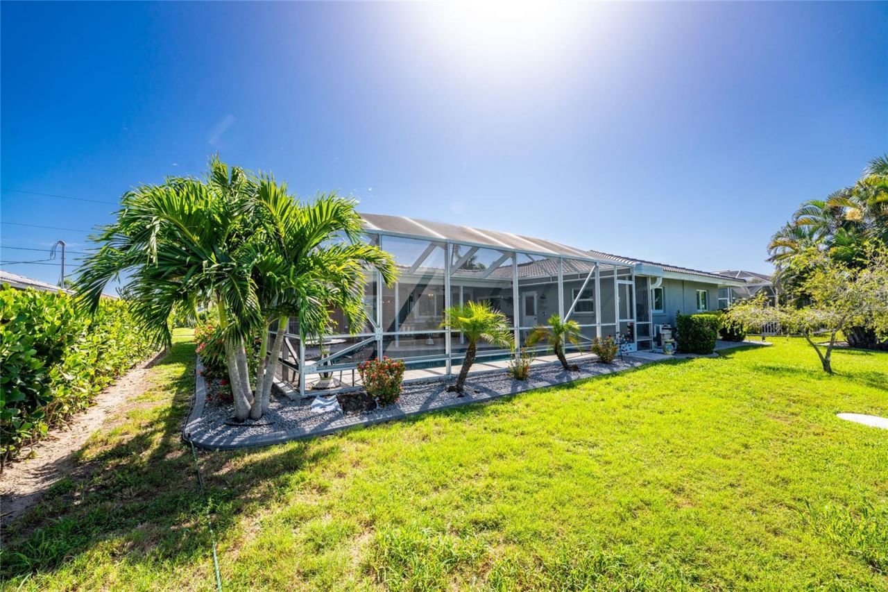 321 Capri Isles Ct, Punta Gorda, FL 33950 Photo
