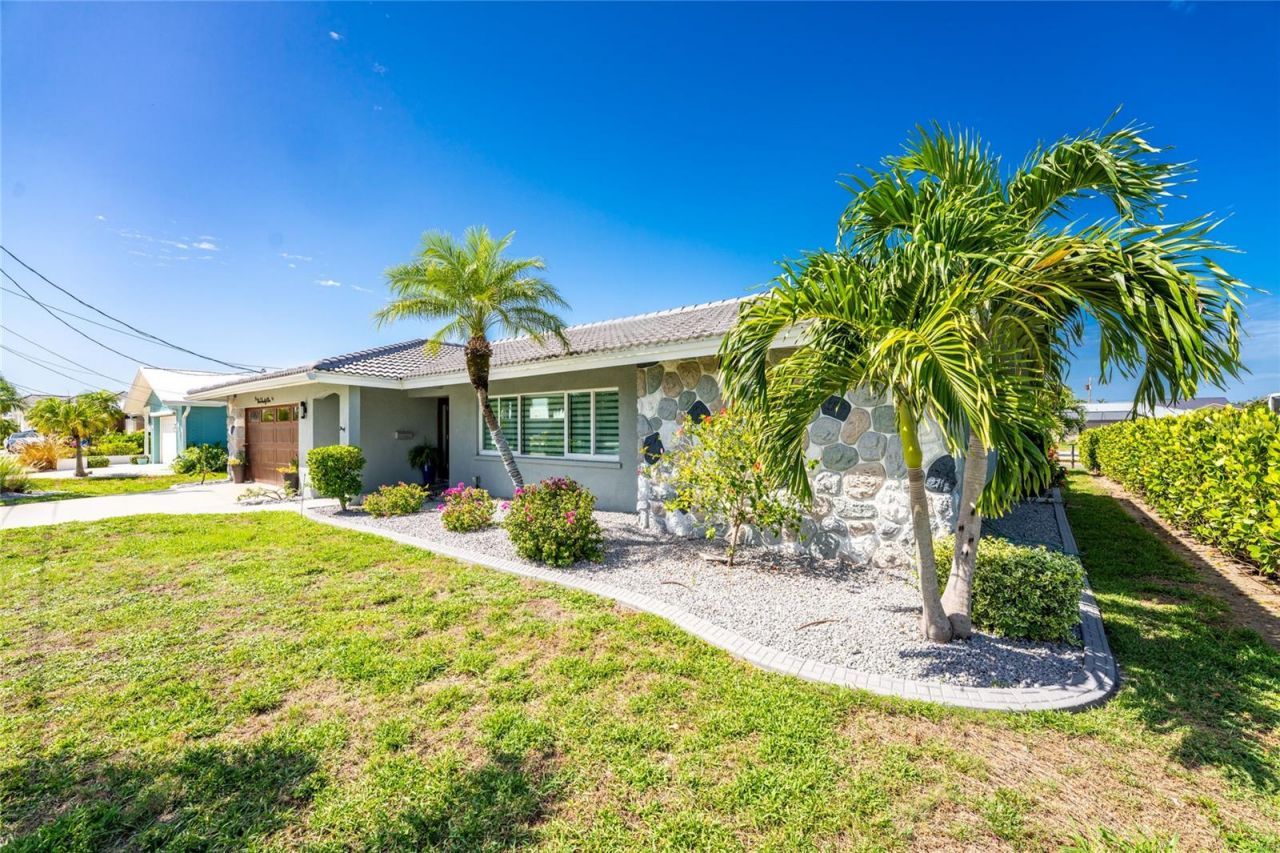321 Capri Isles Ct, Punta Gorda, FL 33950 Photo