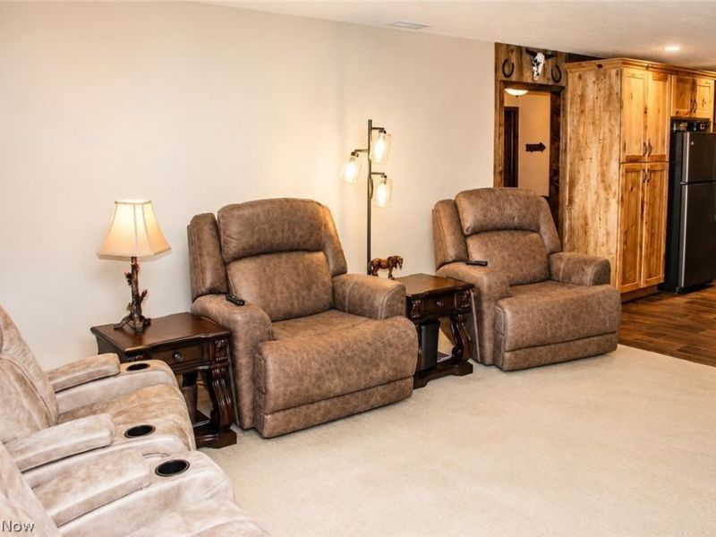 40011 Hope Court , Elyria, OH 44035 Photo 9