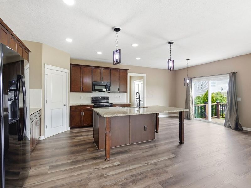 1391 Scotsman Drive, Grove City, OH 43123 Photo 7