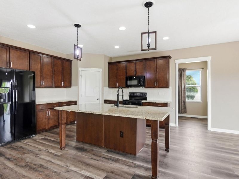 1391 Scotsman Drive, Grove City, OH 43123 Photo 9