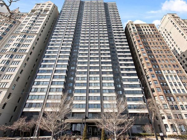 1440 N Lake Shore Drive, Unit 18G, Chicago, IL 60610