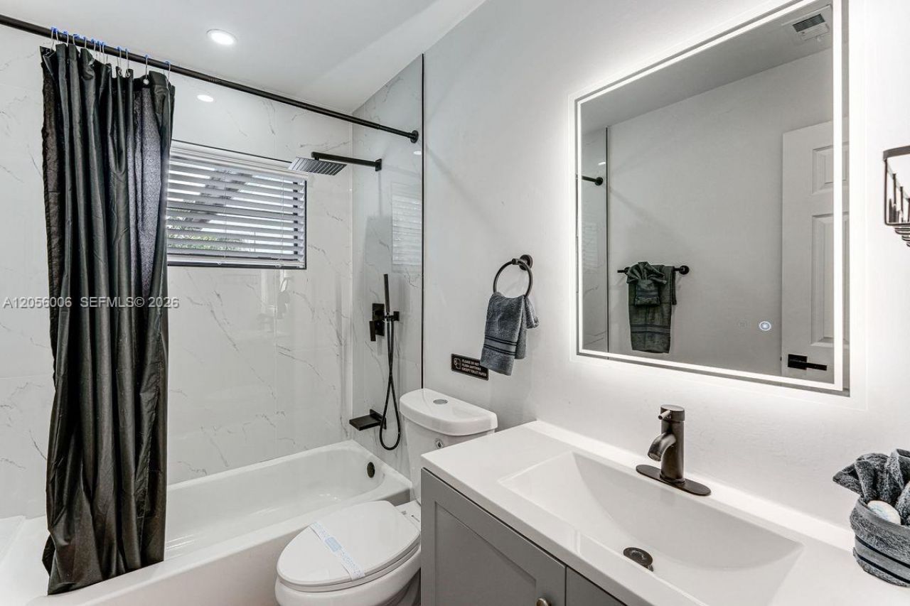 600 N 66th Ter , Hollywood, FL 33024 Photo
