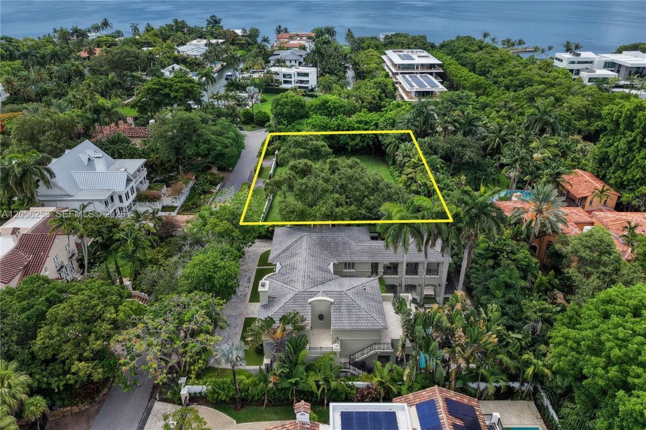 3400 S Moorings Way , Miami, FL 33133 Photo