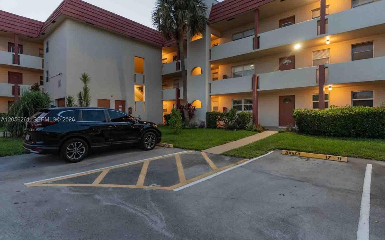 2931 E Sunrise Lakes Dr , Unit 109, Sunrise, FL 33322 Photo