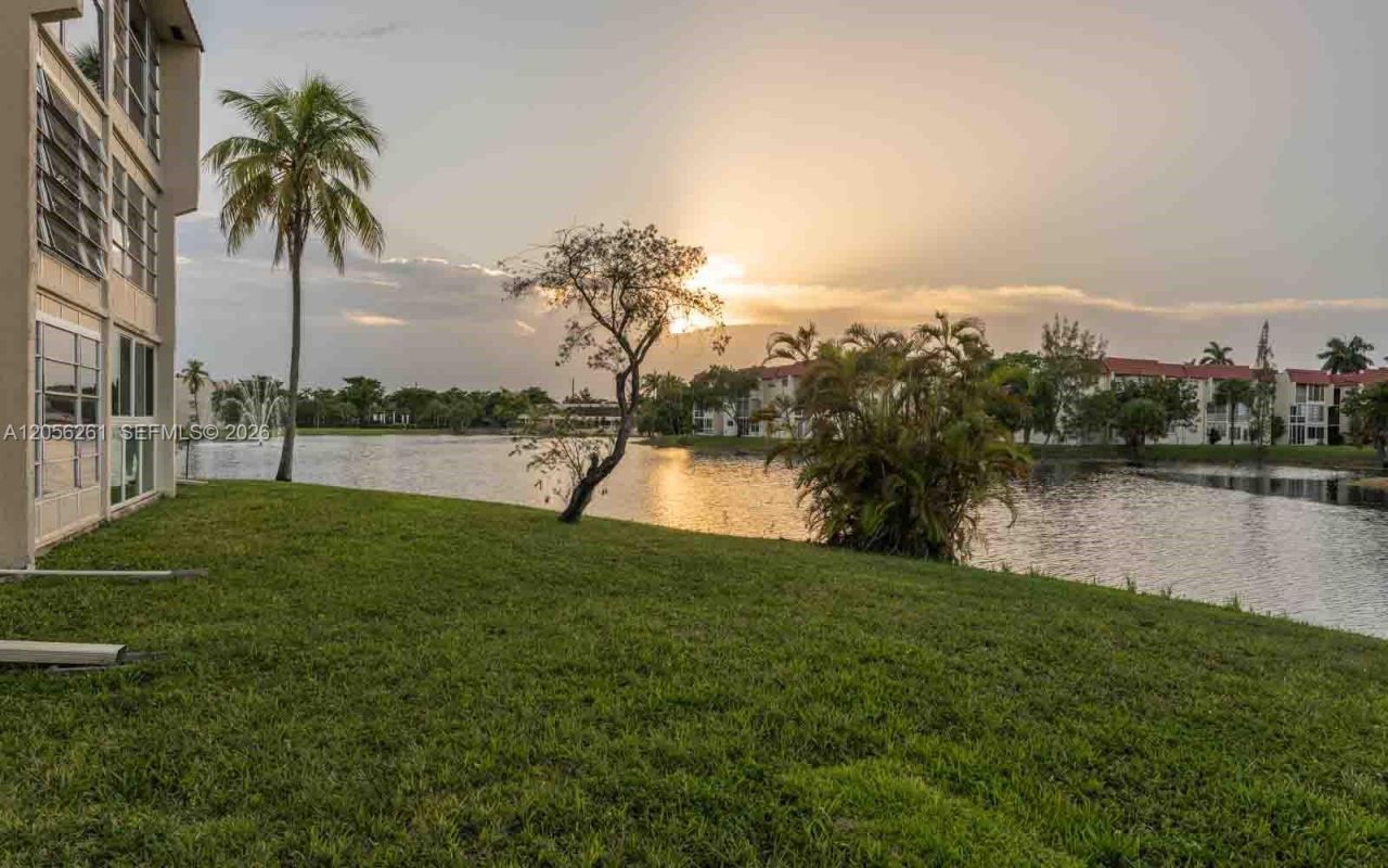 2931 E Sunrise Lakes Dr , Unit 109, Sunrise, FL 33322 Photo