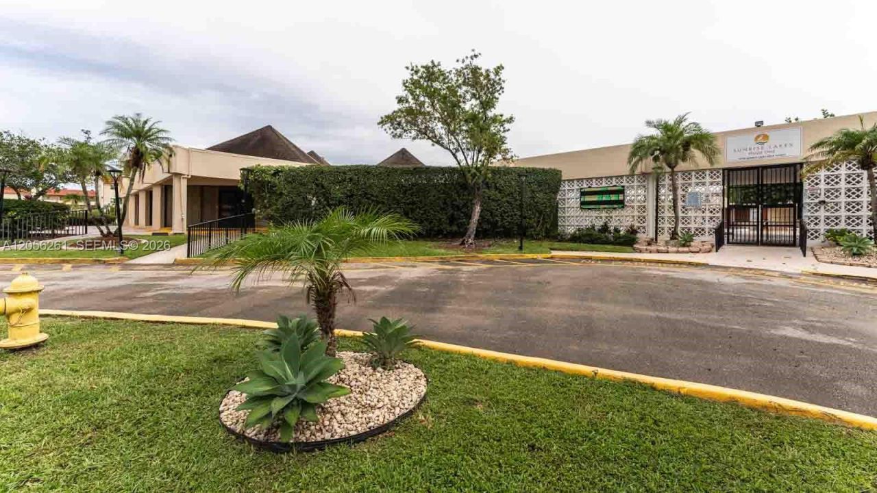 2931 E Sunrise Lakes Dr , Unit 109, Sunrise, FL 33322 Photo