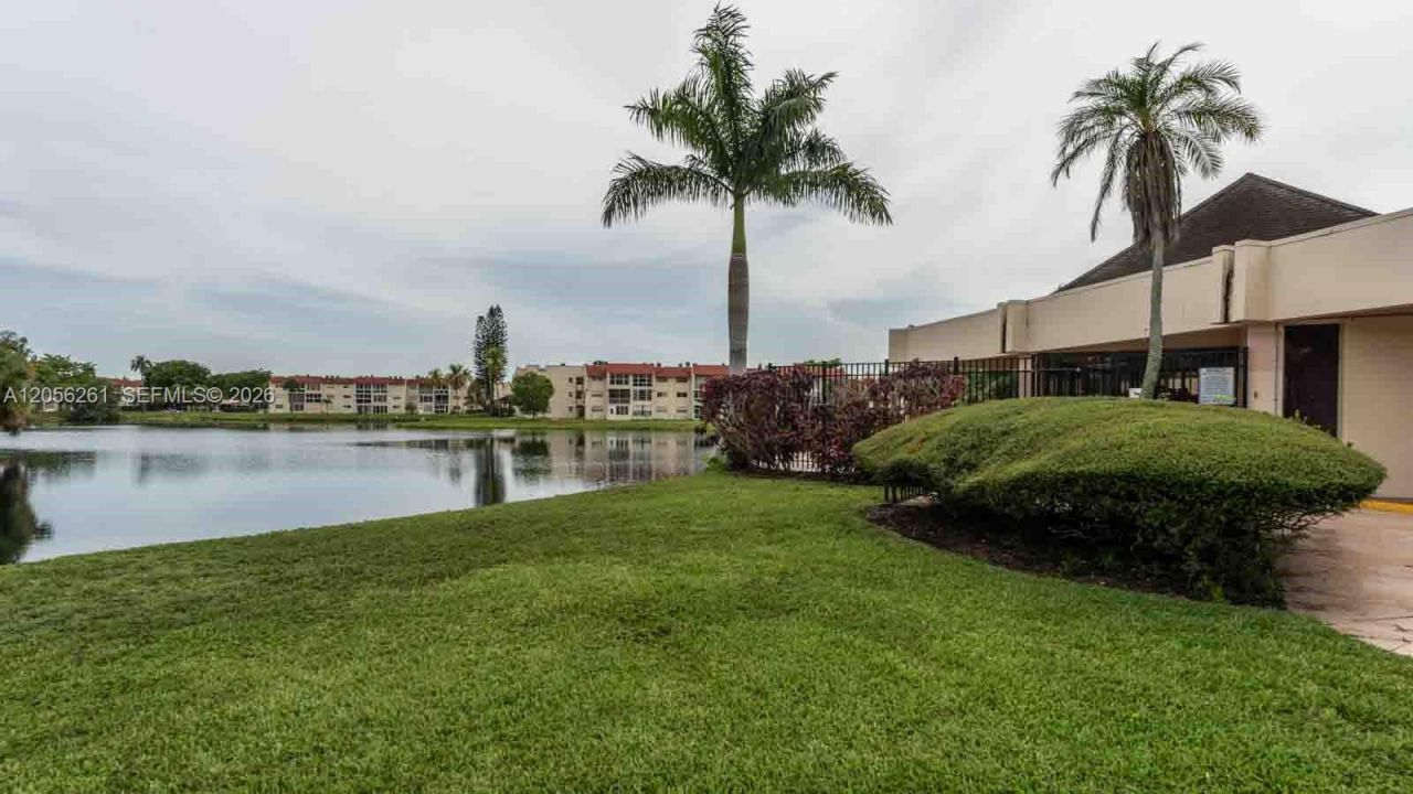 2931 E Sunrise Lakes Dr , Unit 109, Sunrise, FL 33322 Photo