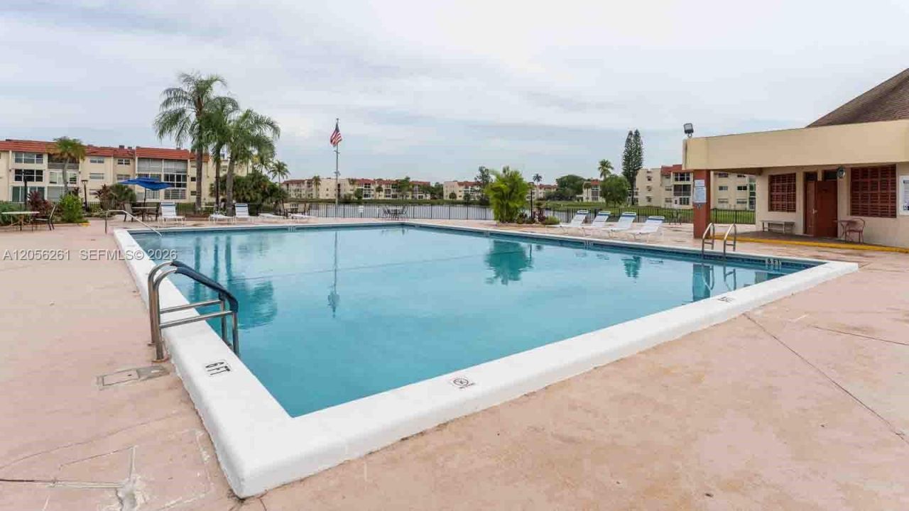 2931 E Sunrise Lakes Dr , Unit 109, Sunrise, FL 33322 Photo