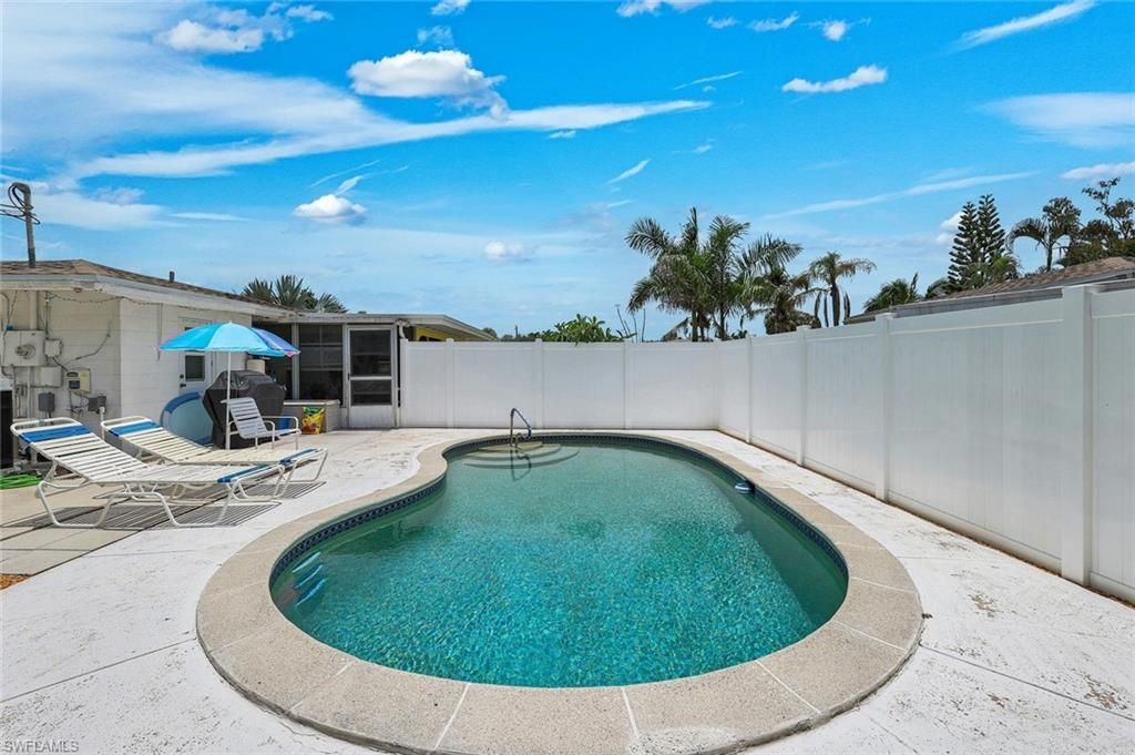 11330 Linda Loma Dr, Fort Myers, FL 33908 Photo