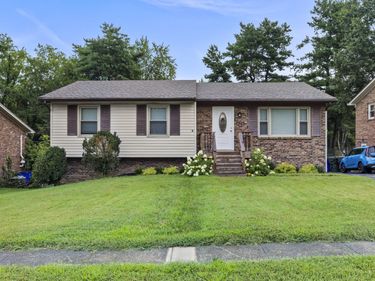 423 Monticello Boulevard, Lexington, KY 40503